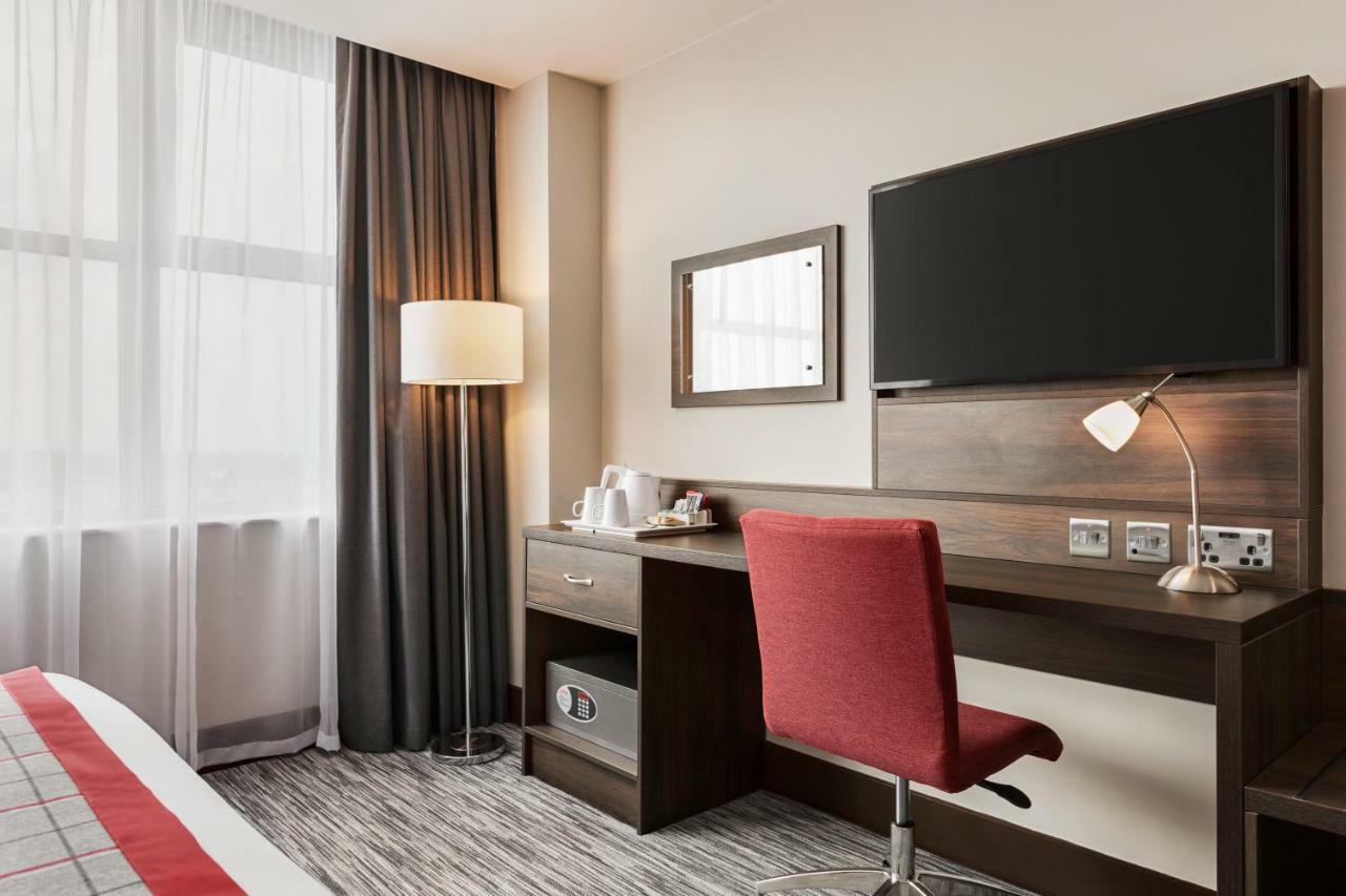 Hotel Ramada East Kilbride Esterno foto