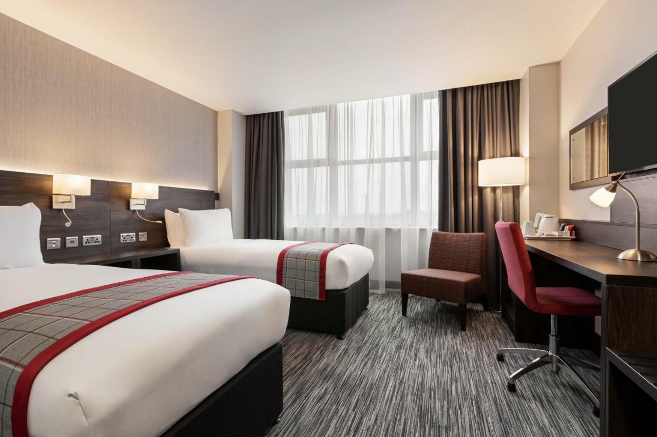 Hotel Ramada East Kilbride Esterno foto